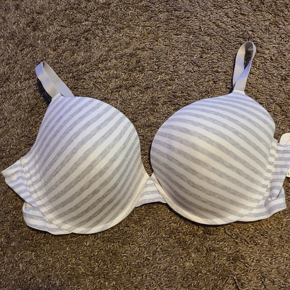 Secret treasures white and grey striped bra 44DDD
